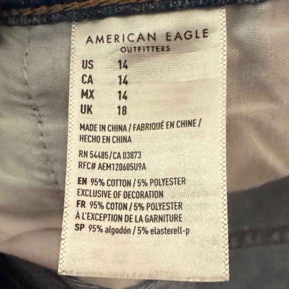 American Eagle Outfitters Classic Blue Denim Mom Shorts - Picture 5 of 5